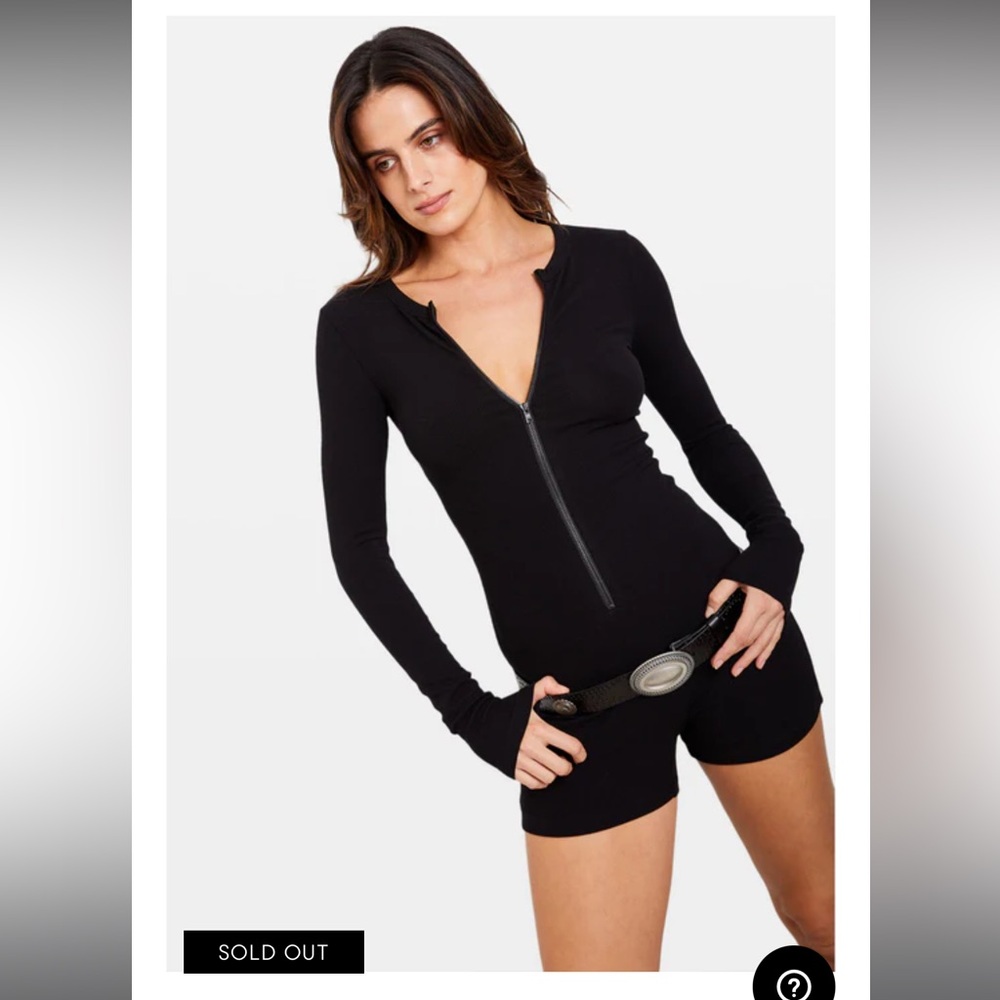 Chosen By Tuchuzy ZIP LONG SLEEVE ONESIE BLACK Small